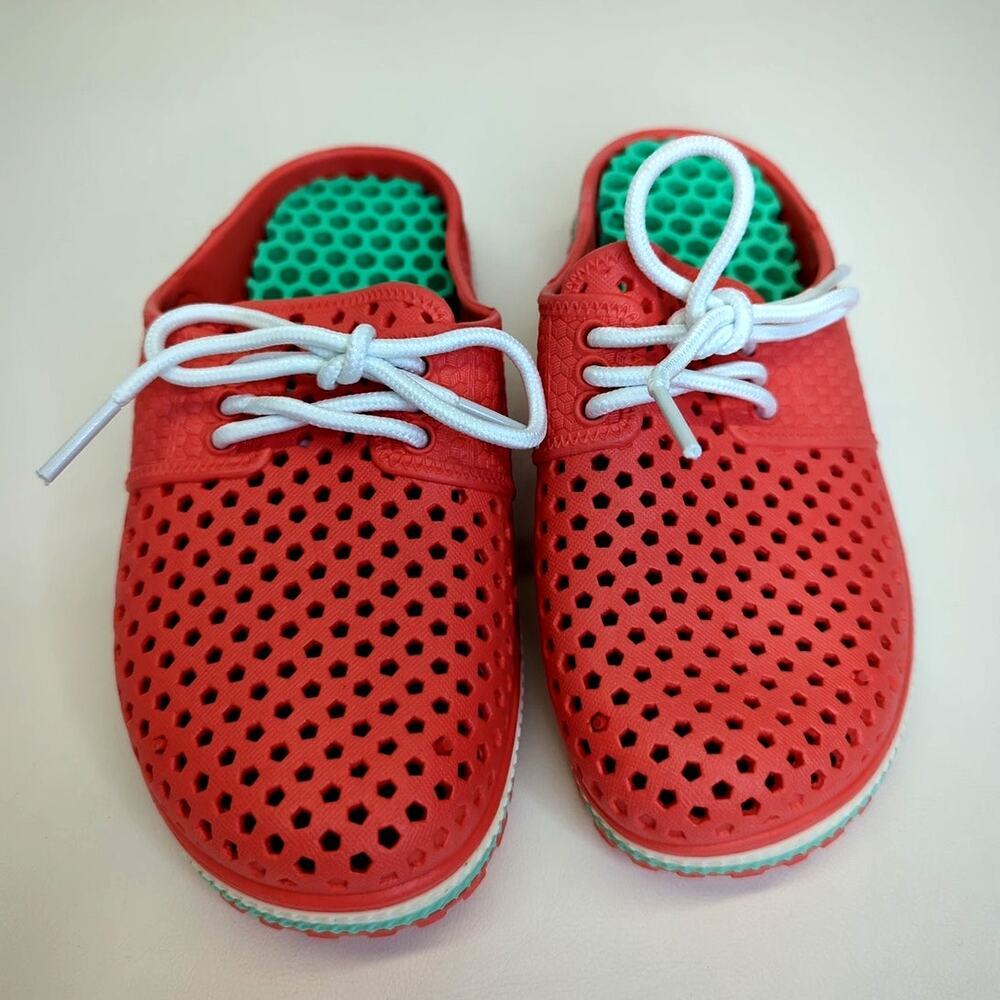 Sun Ray kids Slip on Clog Water Shoes Size 11/12